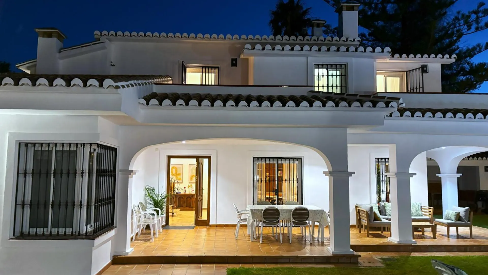 Evans Realty Av Villa & Piscina & Bbq & Chill Out Mijas 0*,